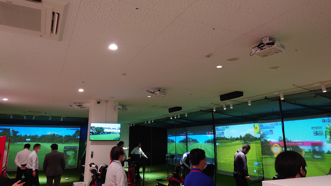 R6.2 インドアGOLF練習場